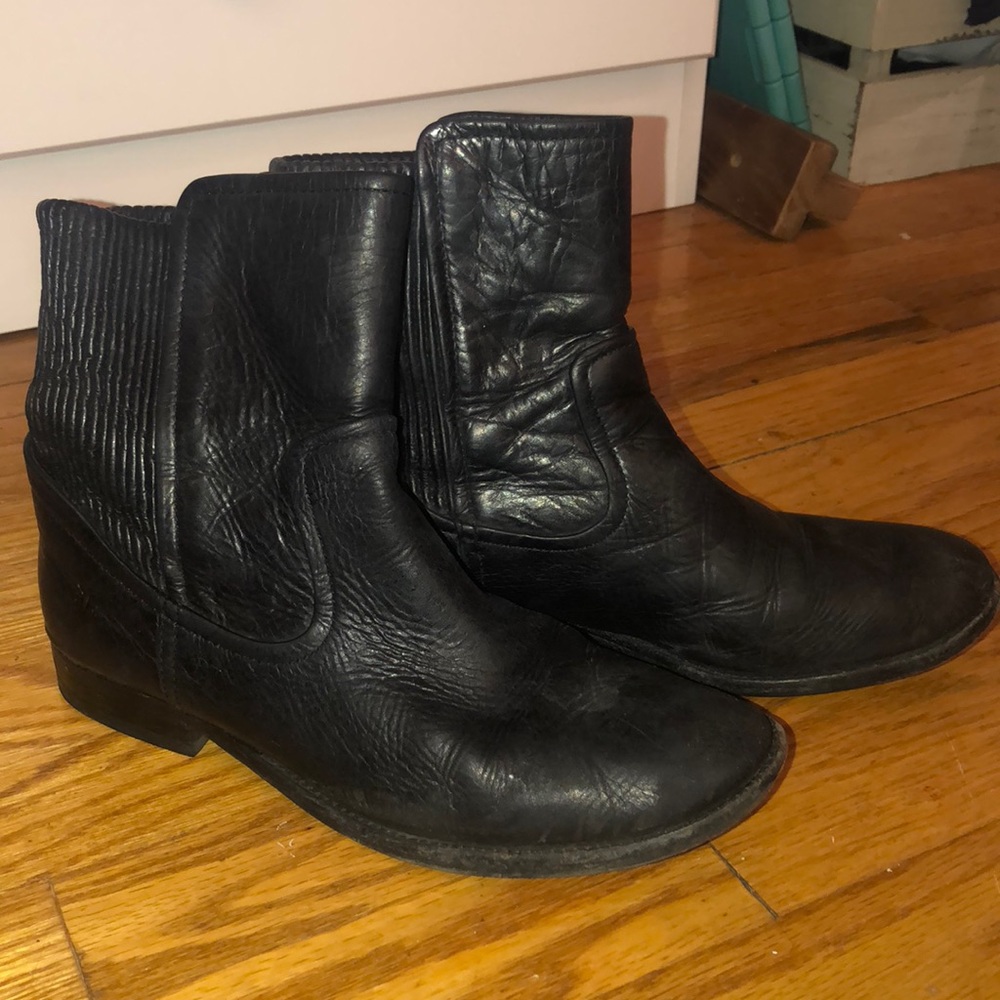 Frye Chelsea Boot